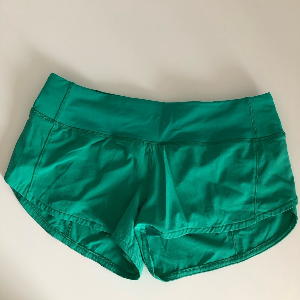 Lululemon Speed Up short. LR. 2.5” lined.